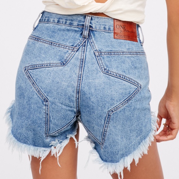one teaspoon star shorts
